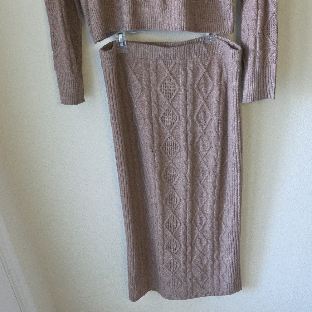 OLIVE + OAK Tan Cable Knit Sweater and Skirt Set 2 Pieces Mock Neck Sz M - Picture 7 of 14
